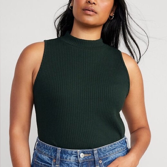 2 for $5 Old Navy Dark Green Ribbed Tank Top - Picture 1 of 5